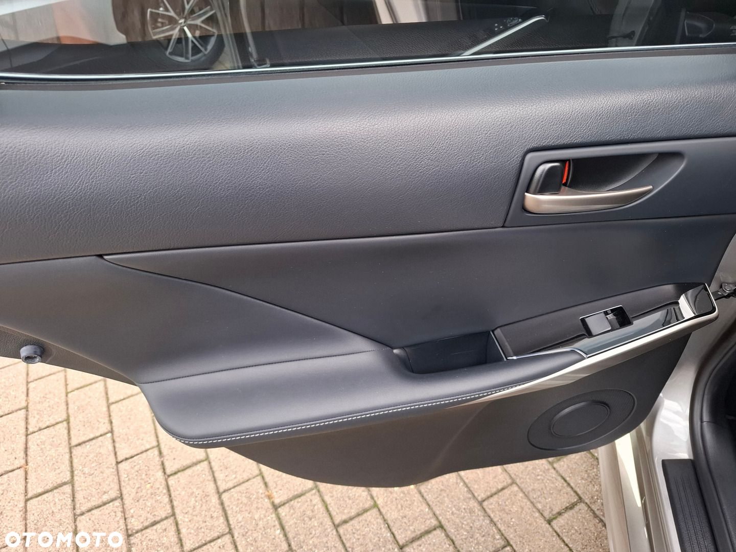 Lexus IS 200t Elegance - 14