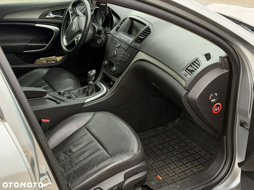 Opel Insignia - 12