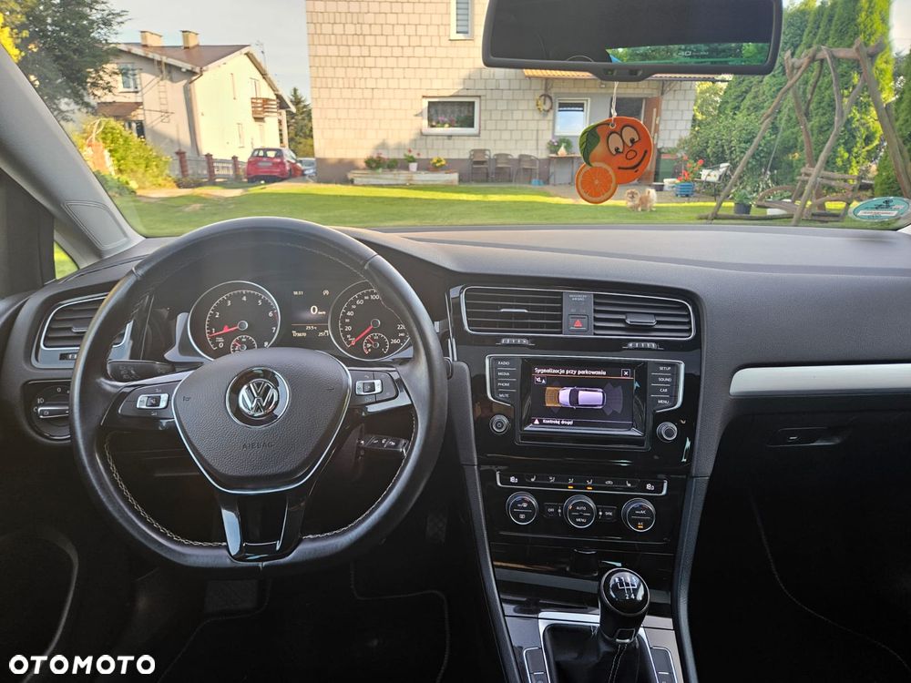 Volkswagen Golf - 15