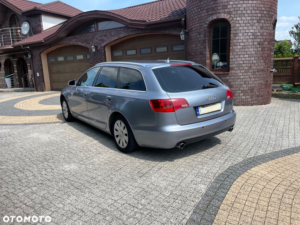 Audi A6 Avant 2.4 - 21