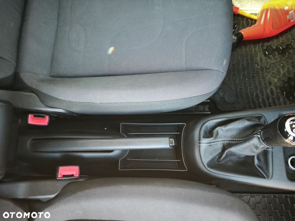 Volkswagen up! 1.0 move - 28