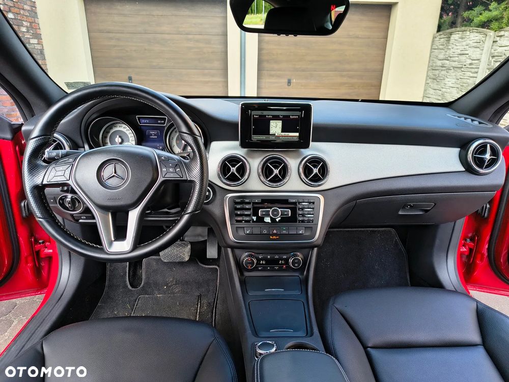 Mercedes-Benz CLA 250 4Matic 7G-DCT Sport - 20