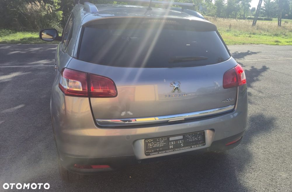 Peugeot 4008 - 5