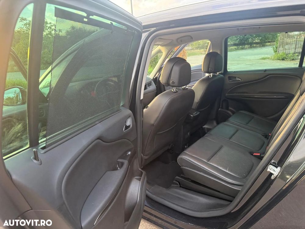 Opel Zafira Tourer 1.6 CDTI ECOTEC Start/Stop Cosmo - 19