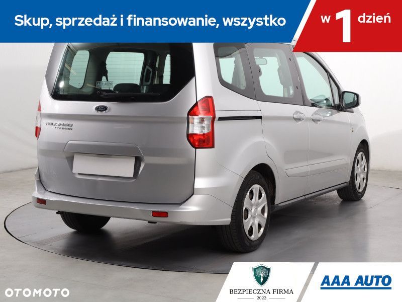 Ford Tourneo Courier - 6