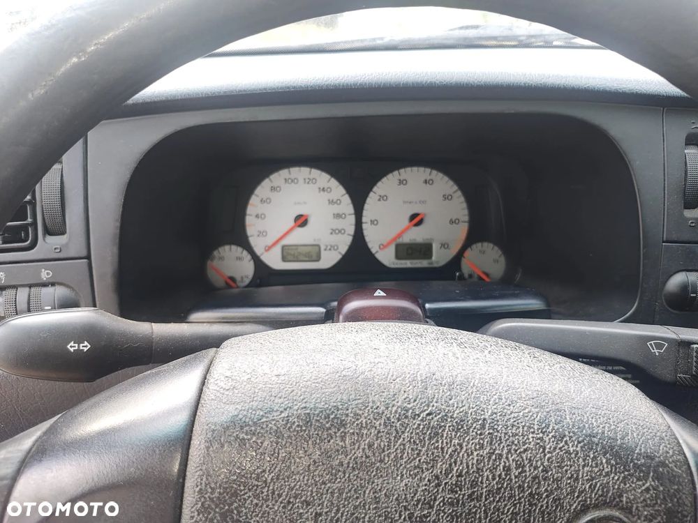 Volkswagen Golf - 17