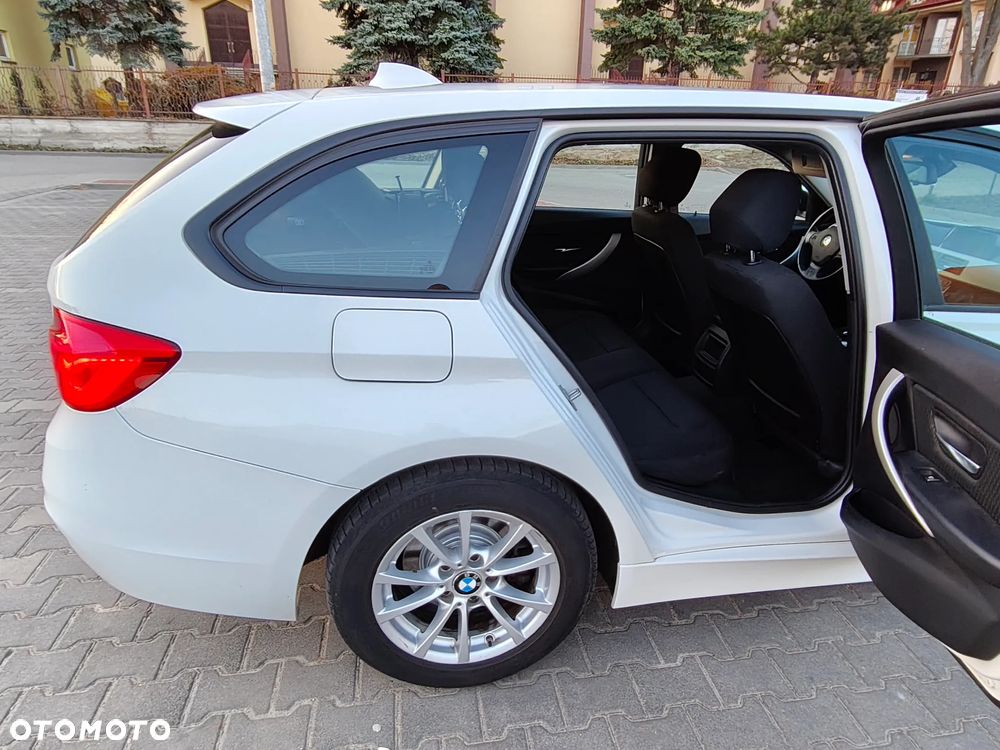 BMW Seria 3 318i GPF Sport Line Shadow - 5