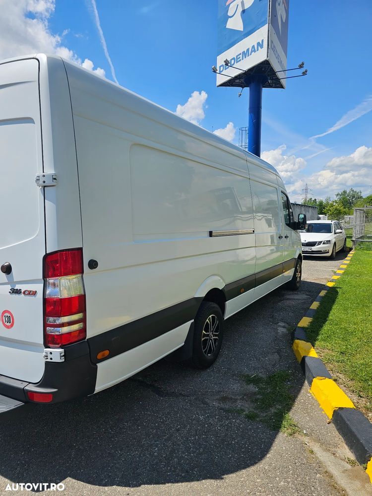Mercedes-Benz Sprinter - 4