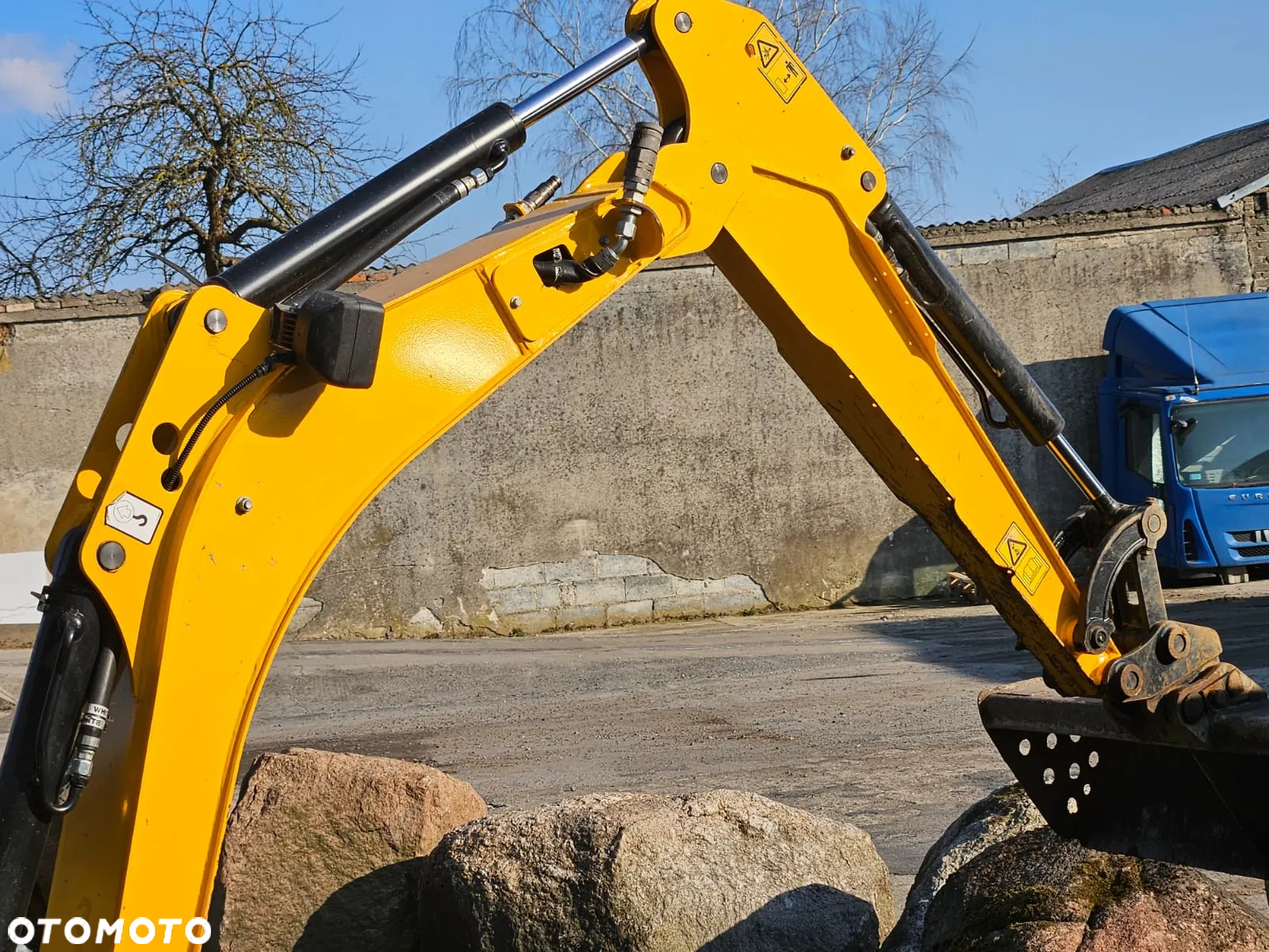 JCB 16C-1 - 5