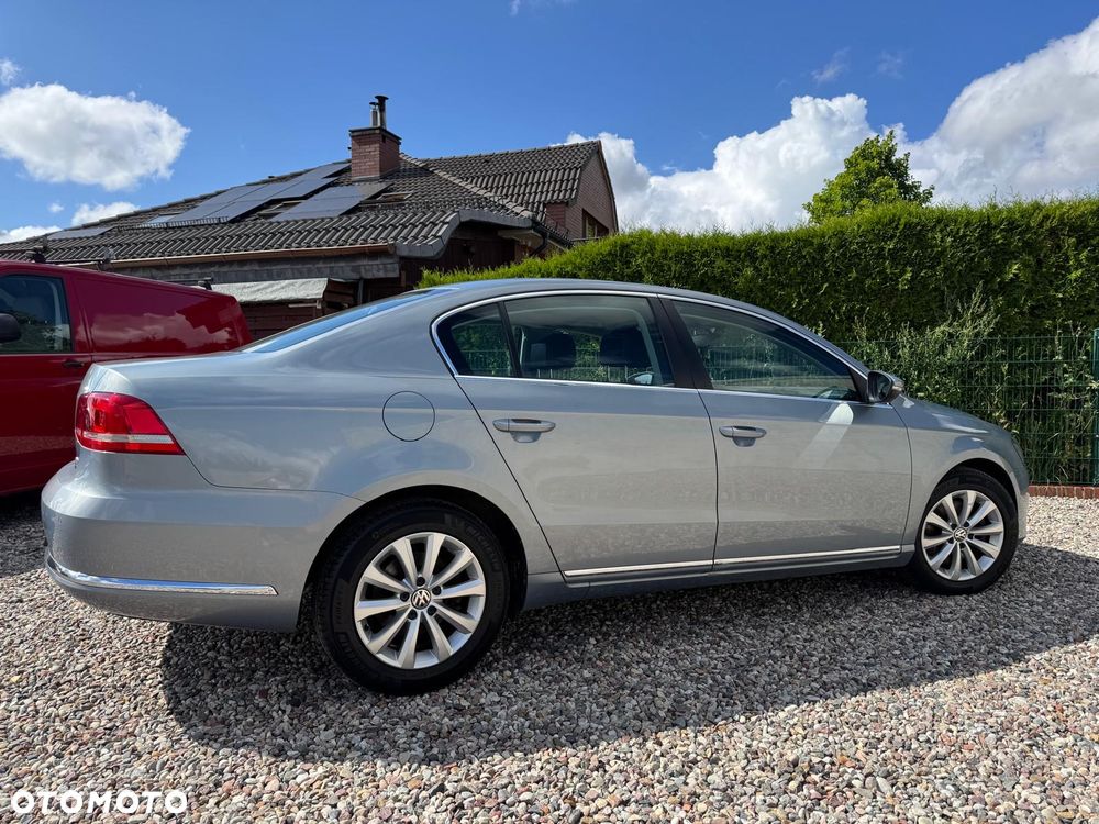 Volkswagen Passat 2.0 TDI Comfortline DSG - 5