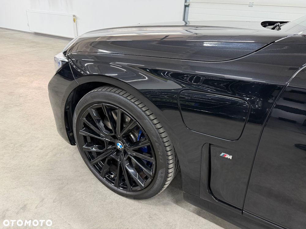 BMW Seria 7 745e sport - 13