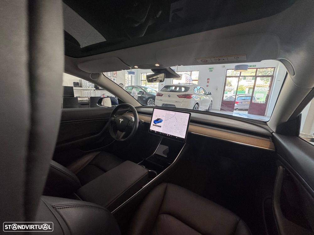 Tesla Model 3 Long-Range Dual Motor AWD - 12