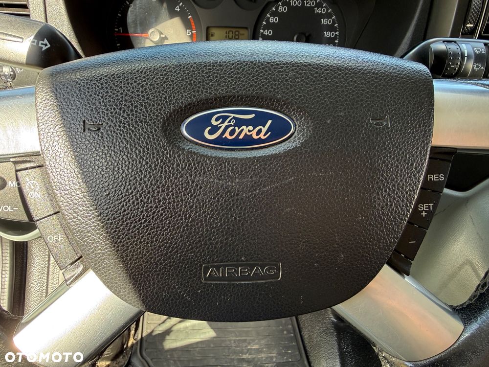 Ford Transit Furgon Warsztat 4x4 L2H2 2.2 TDCI 125KM 4x4 - 24