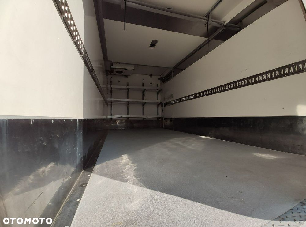 Iveco Daily 72C18 Mroźnia Ściana Grodziowa Podwójny Parownik - 27