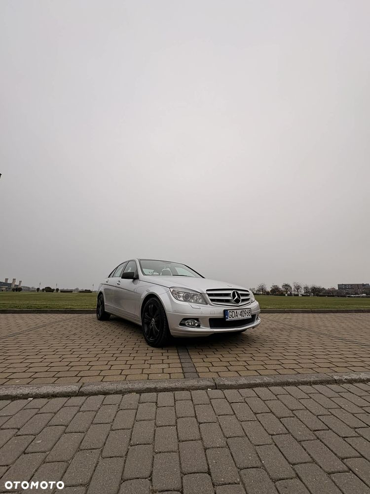 Mercedes-Benz Klasa C 180 K BlueEff Classic - 19