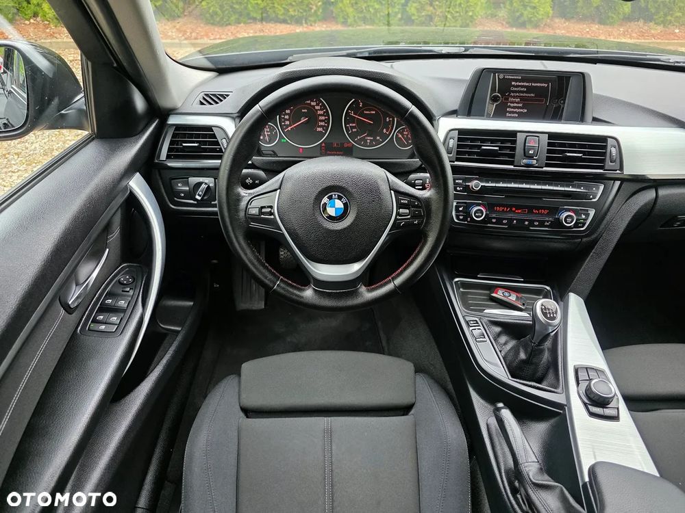 BMW Seria 3 318d DPF Edition Sport - 21