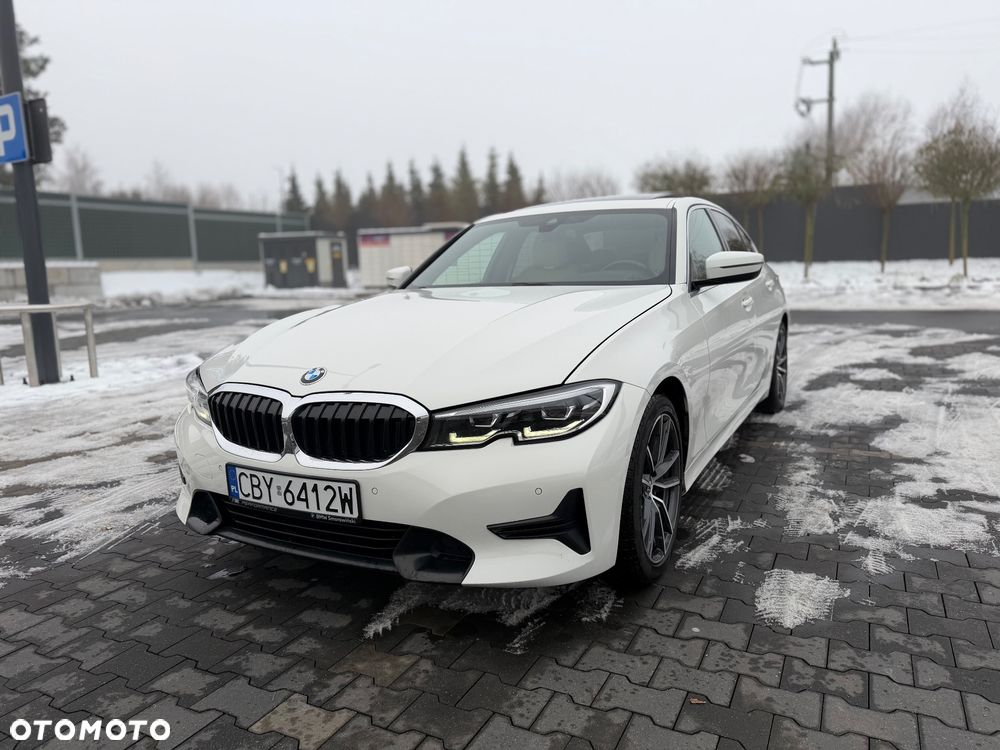 BMW Seria 3 330i Sport Line - 1