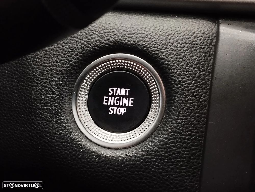 Renault Captur 1.0 TCe Exclusive - 25