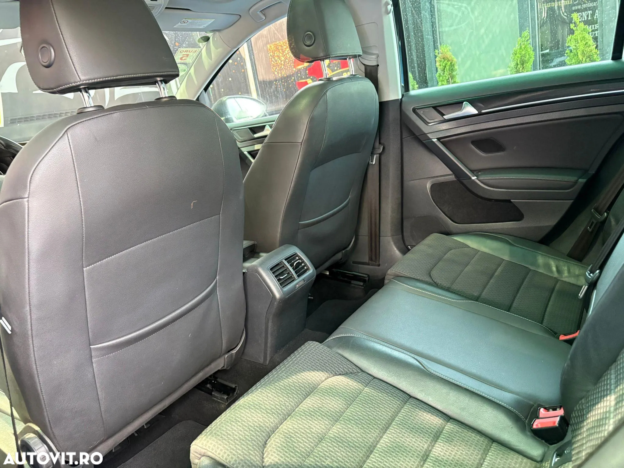 Volkswagen Golf Variant 1.6 TDI DPF DSG Exclusive - 9