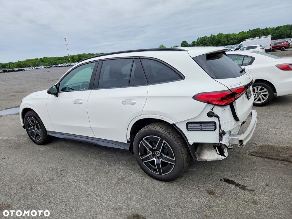 Mercedes-Benz GLC 300 4Matic 9G-TRONIC Edition Avantgarde - 3