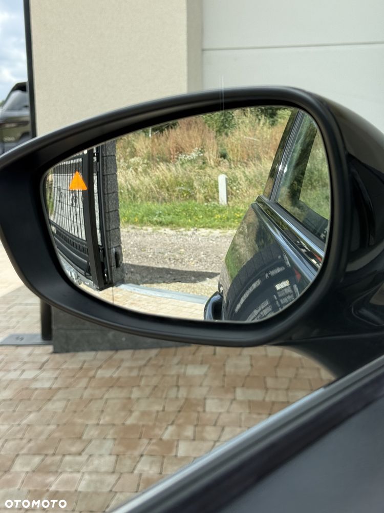 Mazda 3 2.0 mHEV Hikari - 36