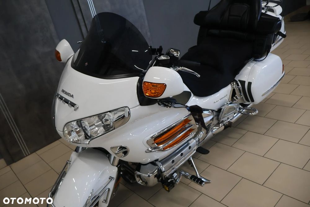 Honda GL - 29