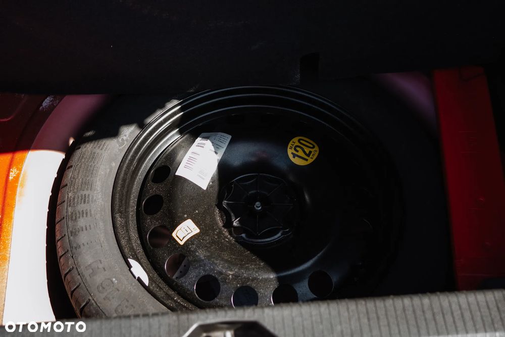 Opel Corsa 1.4 T Color Edition S&S - 15