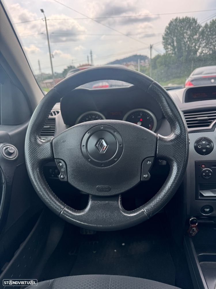 Renault Mégane 1.5 dCi Privilège Luxe - 9