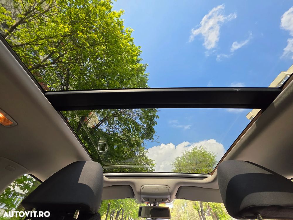 Volkswagen Touran 2.0 TDI Highline DSG - 38