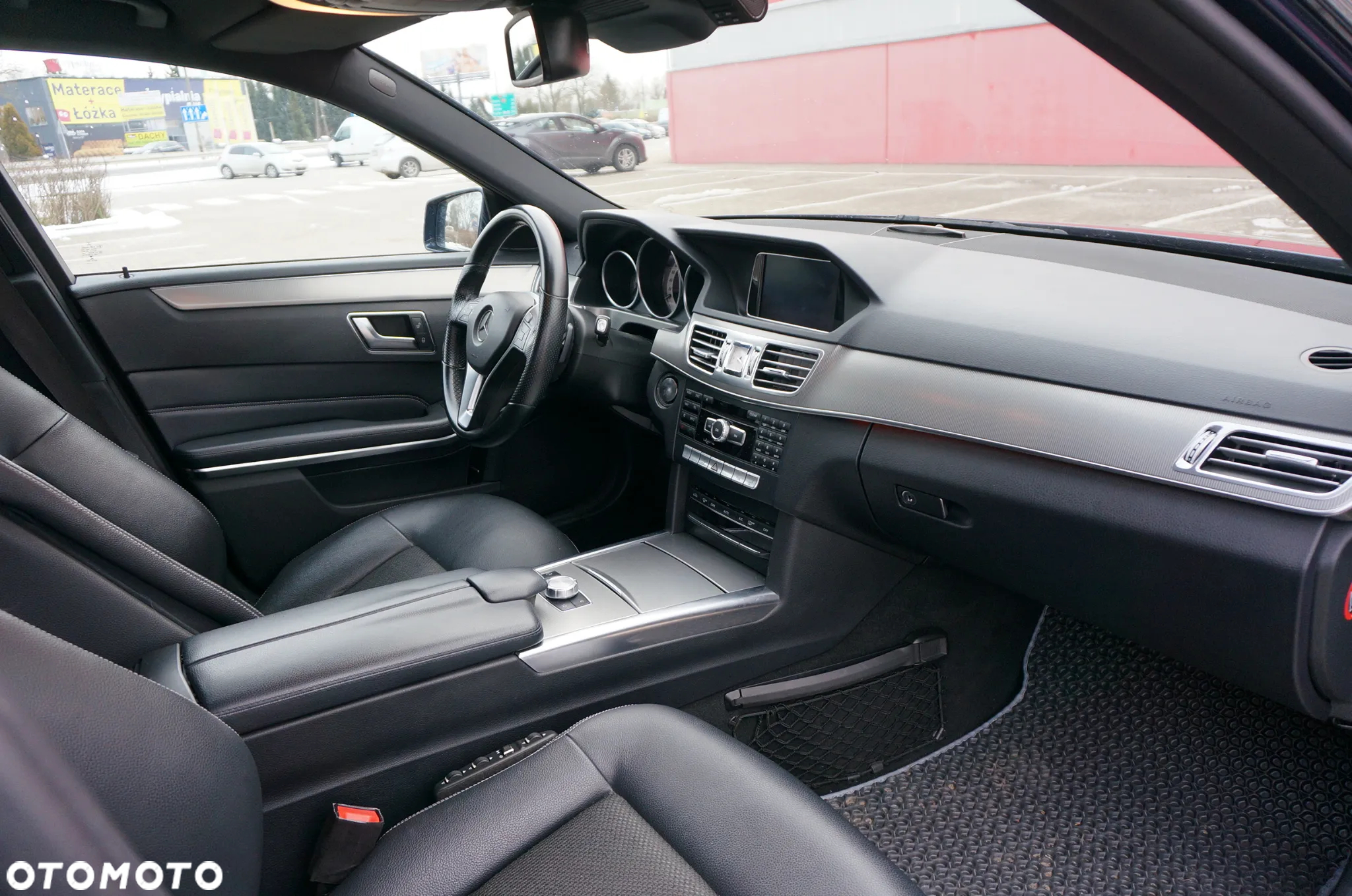 Mercedes-Benz Klasa E 300 BlueTec Hybrid - 19