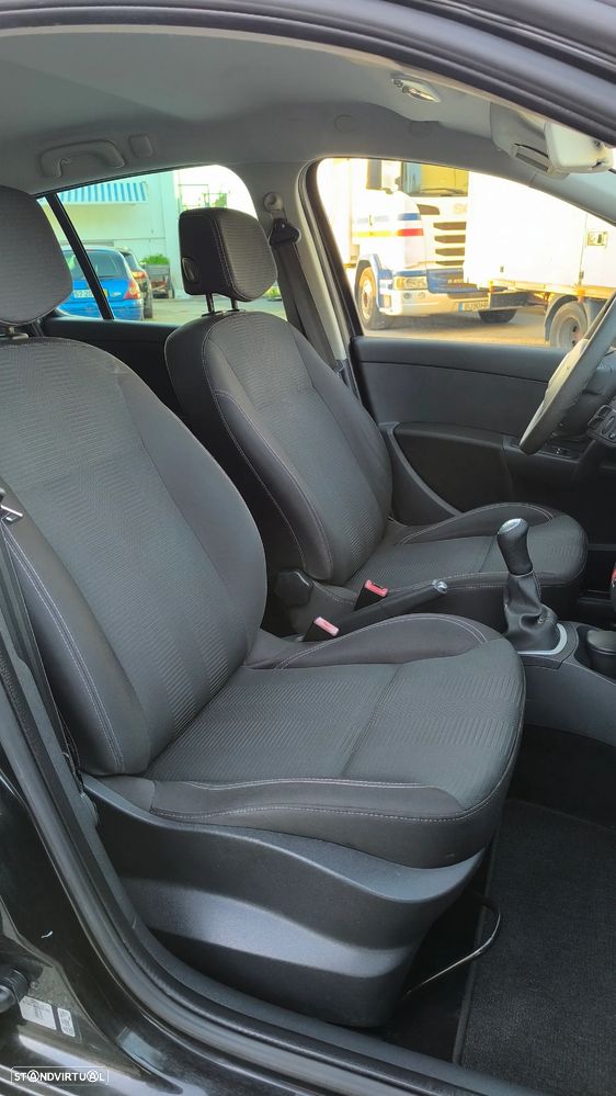 Renault Clio Sport Tourer - 47