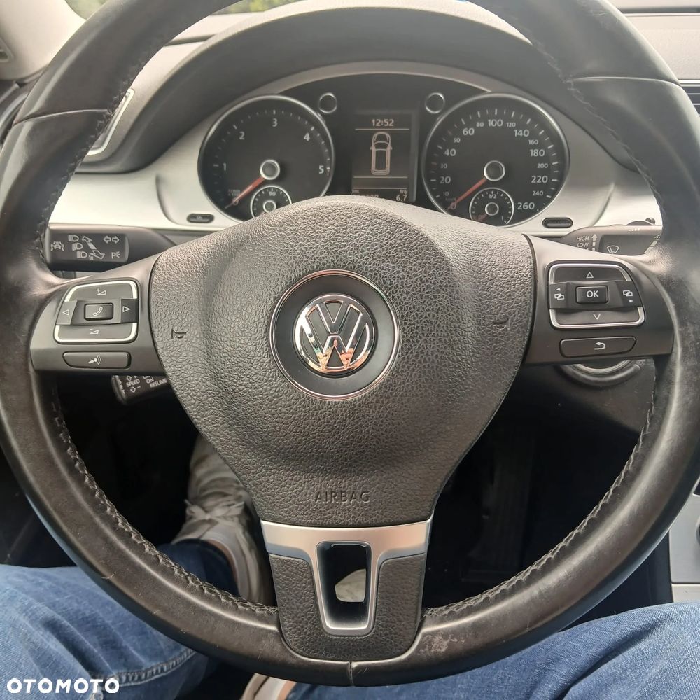 Volkswagen Passat 2.0 BlueTDI DSG SCR Business Edition - 27
