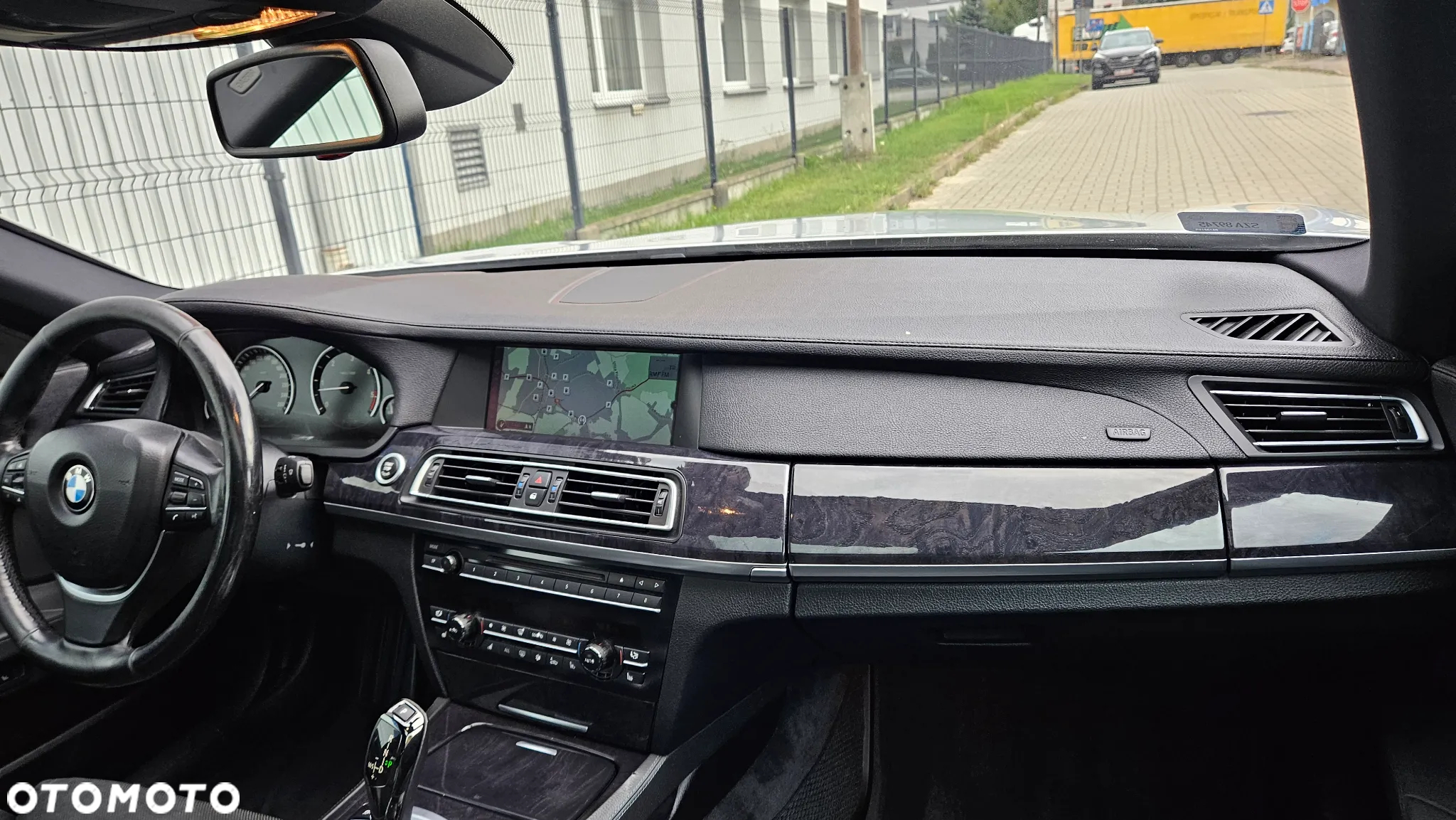 BMW Seria 7 730d - 29