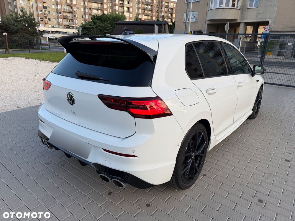 Volkswagen Golf - 6