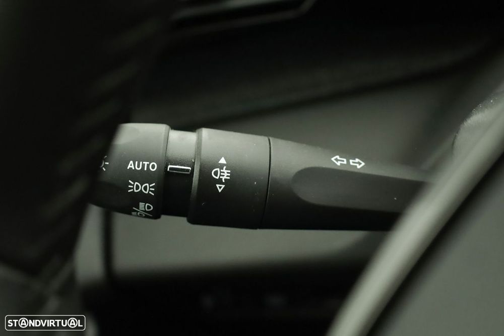 Peugeot 408 1.2 PureTech Allure EAT8 - 14