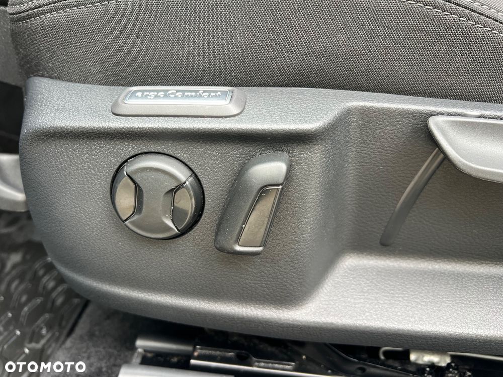 Volkswagen Passat 1.5 TSI EVO Business - 14