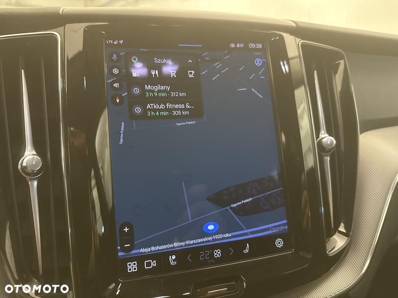 Volvo XC 60 B4 D AWD Plus Dark - 15