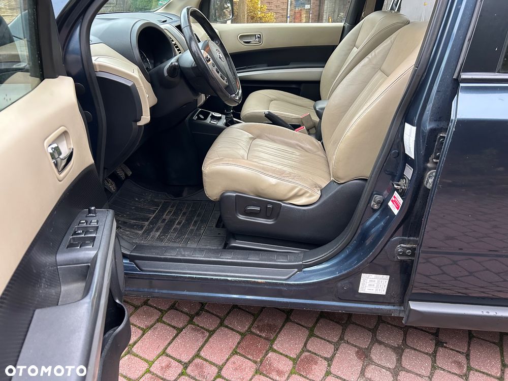 Nissan X-Trail 2.0 dCi 4x4 DPF LE - 14