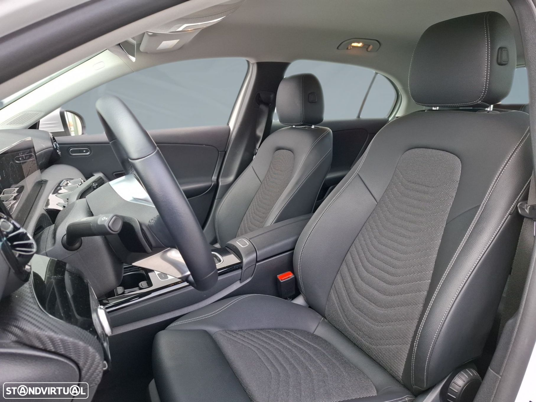 Mercedes-Benz A 200 Style Plus Aut. - 11