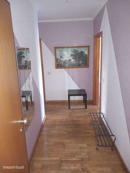 Arrendamento de apartamento T2+1 em Valadares - Grande imagem: 2/12