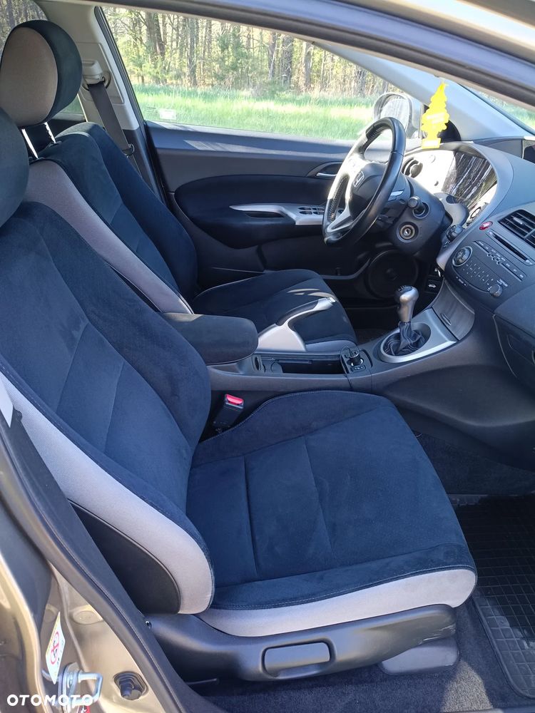 Honda Civic 1.8 Sport - 8