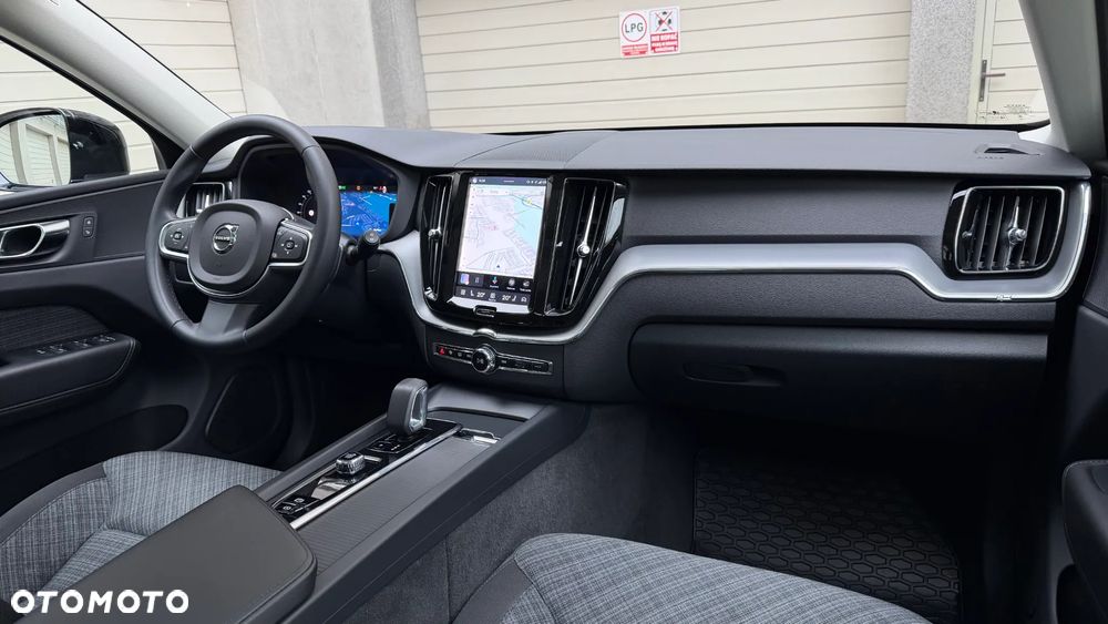 Volvo XC 60 - 32