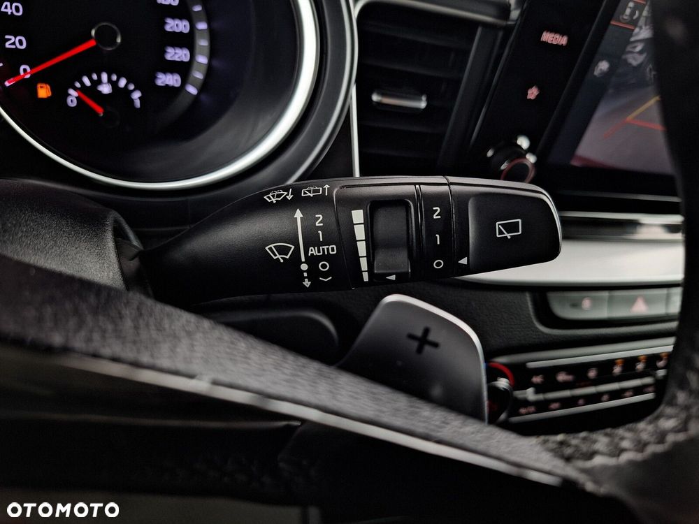 Kia Ceed 1.5 T-GDI M DCT - 33