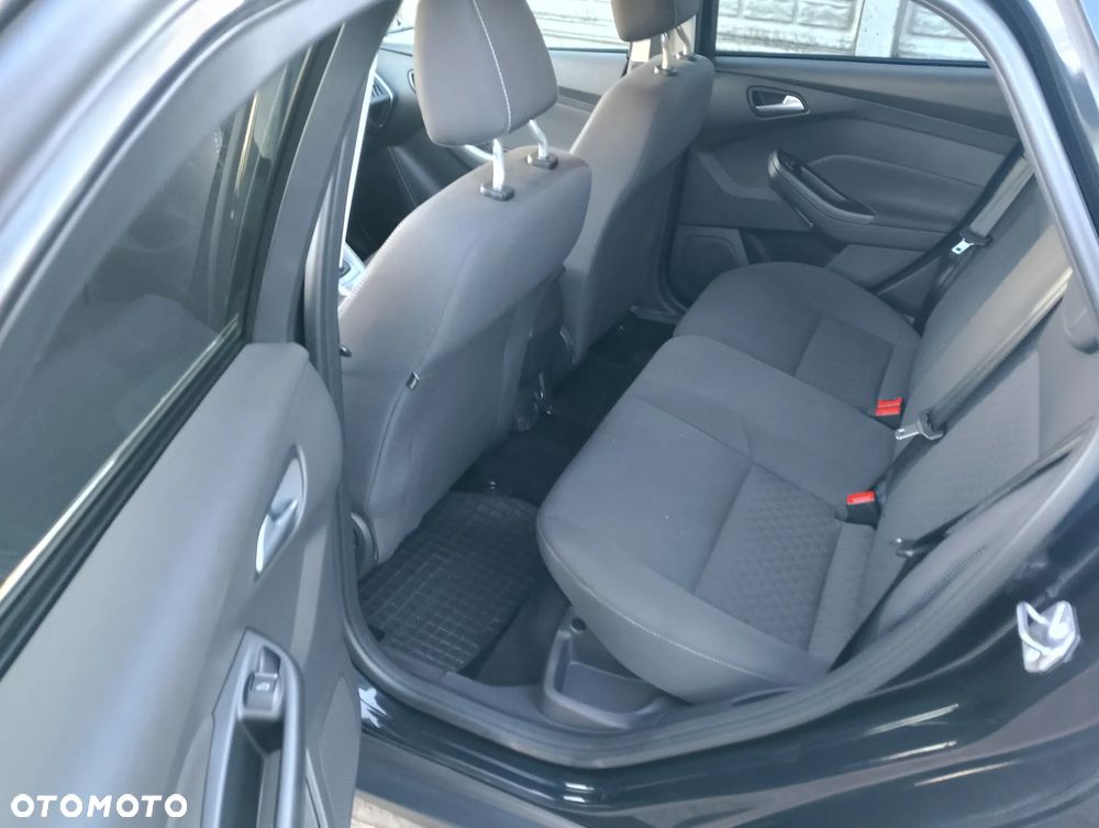 Ford Focus - 16