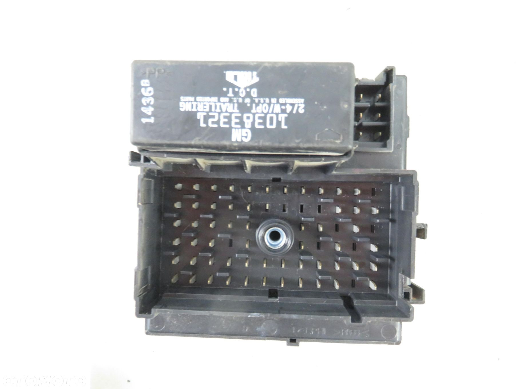 SKRZYNKA BEZPIECZNIKÓW HUMMER HUMMER H2 15266952 - 2