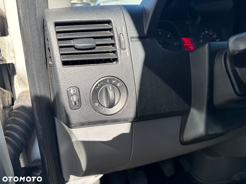 Volkswagen CRAFTER - 13