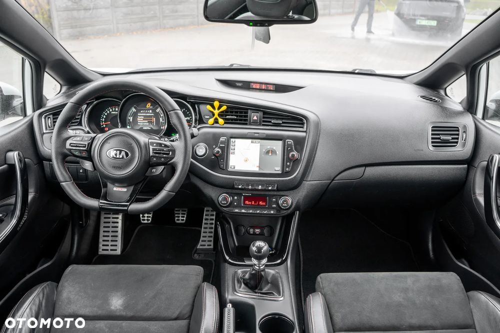 Kia Ceed 1.6 T-GDI GT-Track - 37