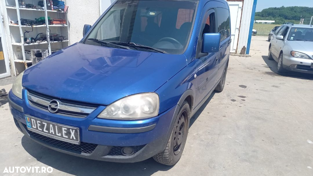 Dezmembrari Opel Combo C 2006 5 LOCURI 1.7 CDTI - 2