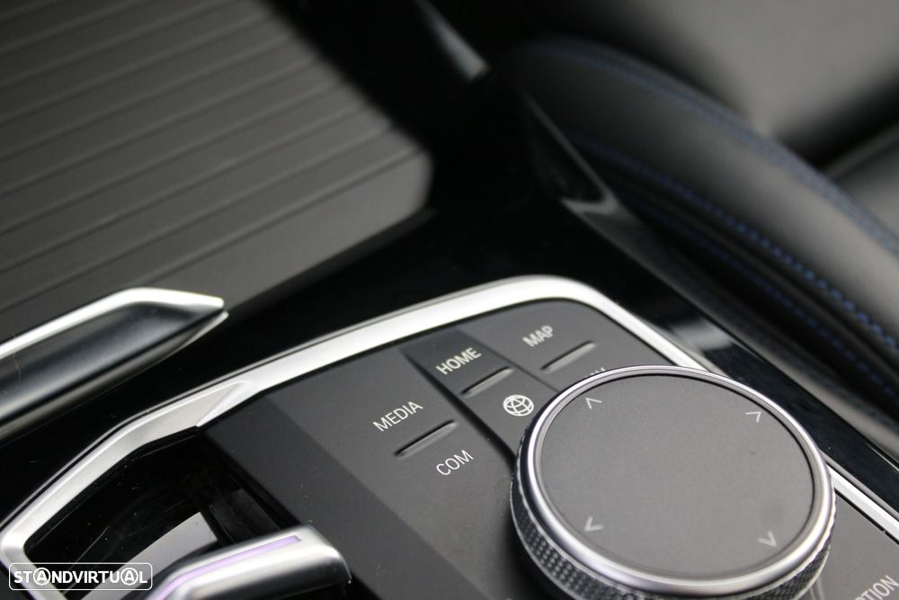 BMW iX3 M Sport Impressive - 28