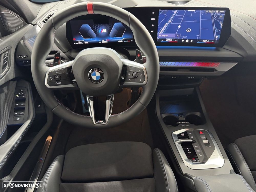 BMW M135i xDrive - 11